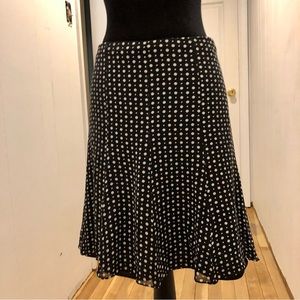 🎉HOST PICK🎉 Polka Dot / multi dot skater skirt Express Sz. 0